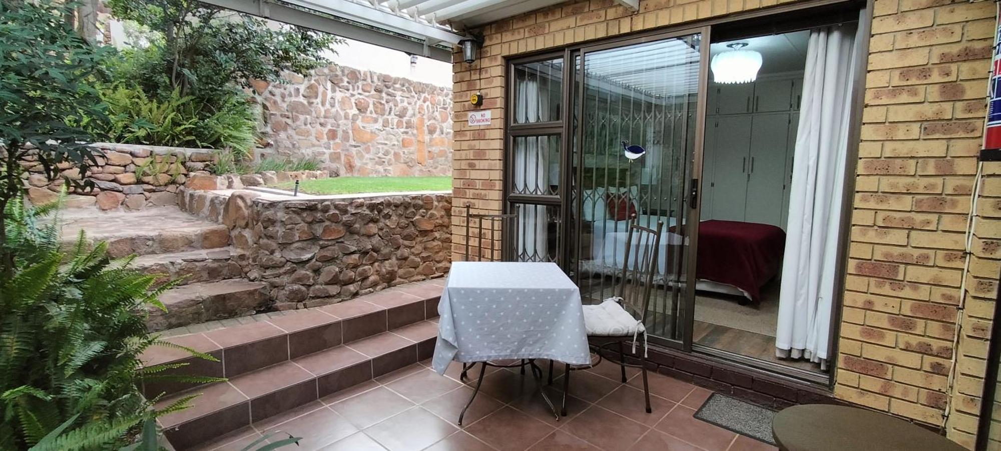 Mountain Gem Bed & Breakfast Bloemfontein Bagian luar foto